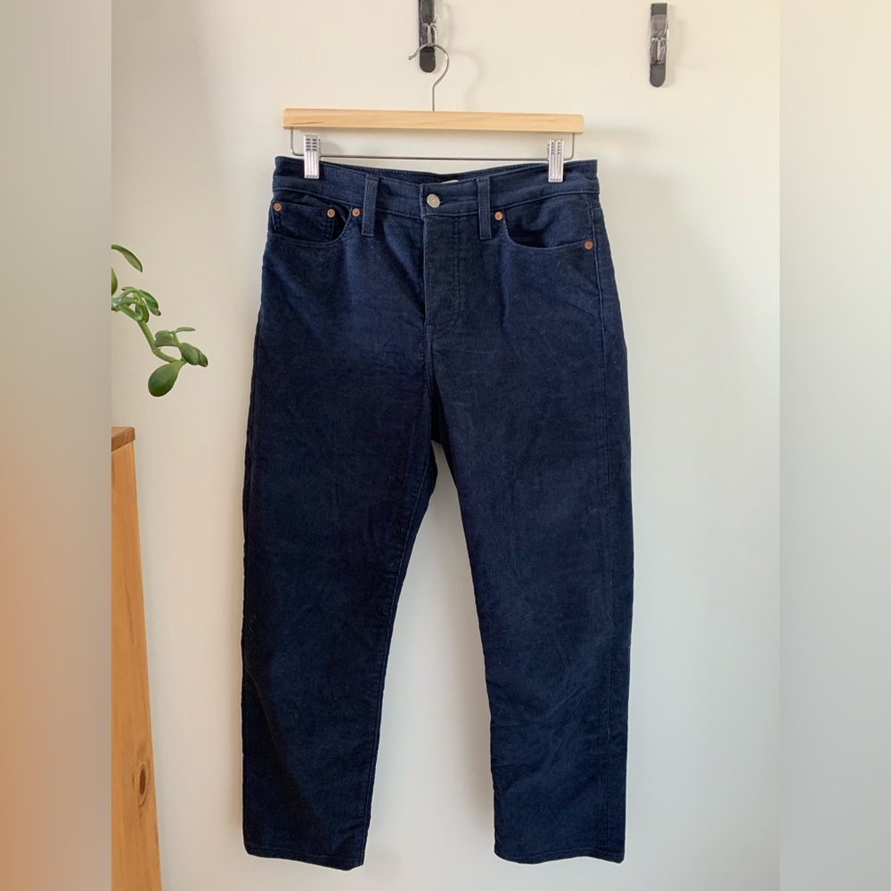 Levi’s Wedgie Straight Corduroy Jeans - Size 29
